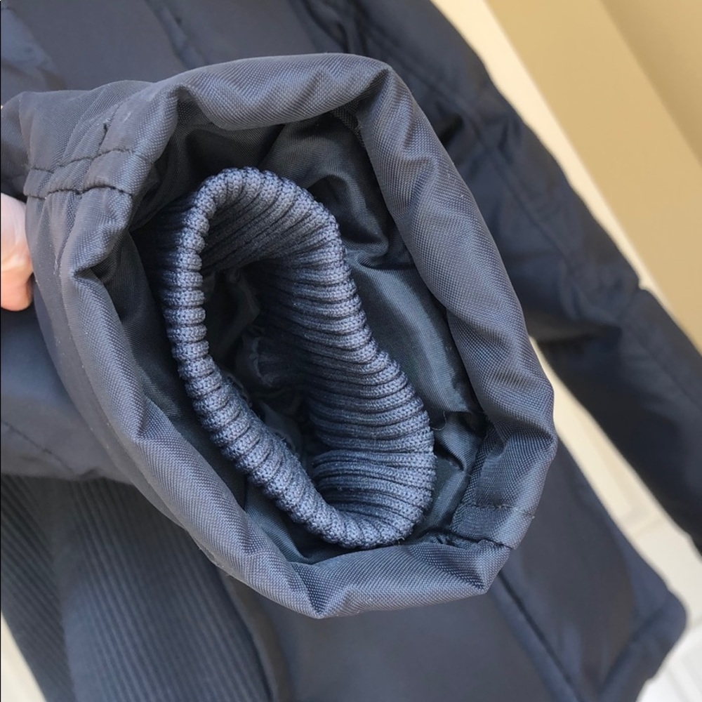 GAP Women's Black Puffer Jacket - Picture 5 of 7